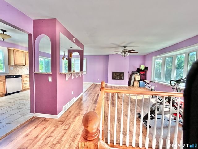 2007 Hartford Turnpike, North Haven, CT 06473