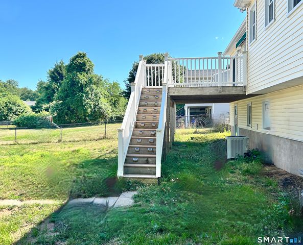 2007 Hartford Turnpike, North Haven, CT 06473