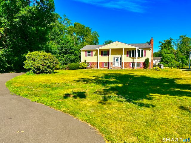 2007 Hartford Turnpike, North Haven, CT 06473