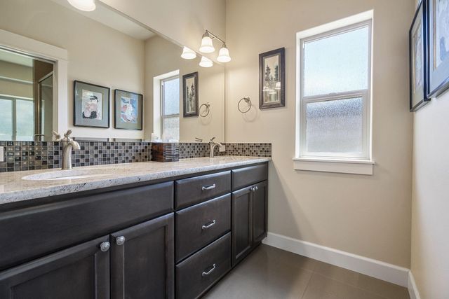 21307 NE Brooklyn Court, Bend, OR 97701
