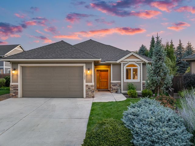 21307 NE Brooklyn Court, Bend, OR 97701