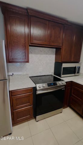 3115 Hamilton Avenue, El Paso, TX 79930