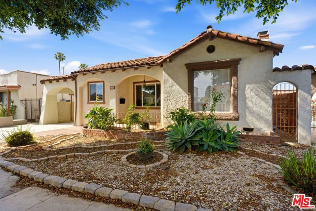 2101 Thurman Avenue, Los Angeles, CA 90016