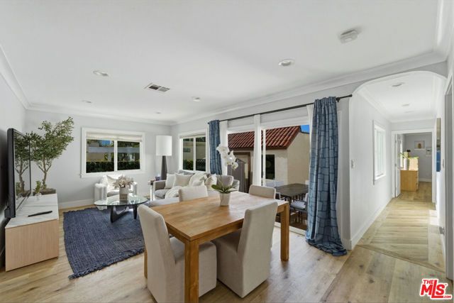 2101 Thurman Avenue, Los Angeles, CA 90016