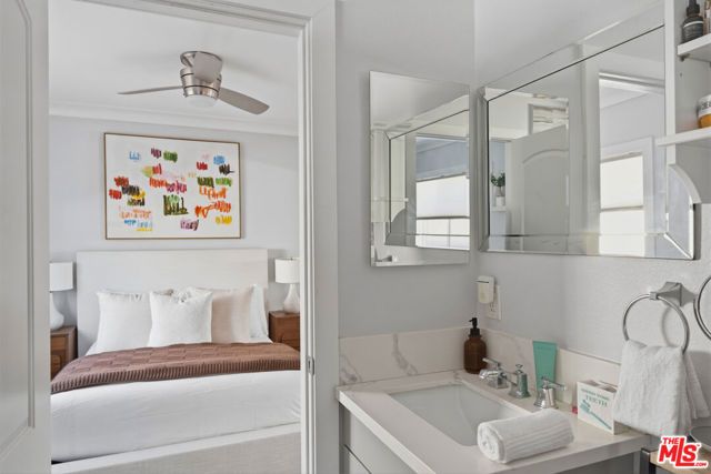 2101 Thurman Avenue, Los Angeles, CA 90016