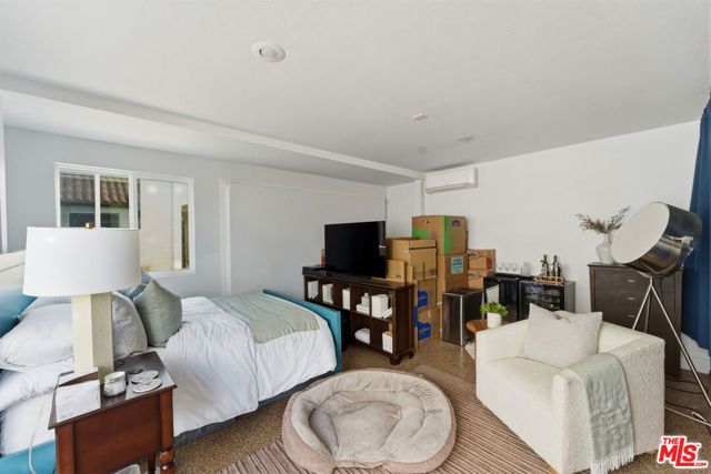 2101 Thurman Avenue, Los Angeles, CA 90016