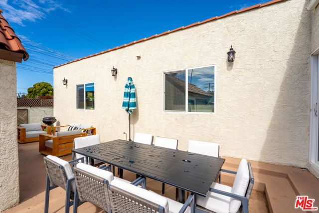 2101 Thurman Avenue, Los Angeles, CA 90016