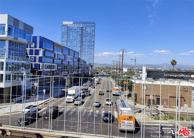 2101 Thurman Avenue, Los Angeles, CA 90016