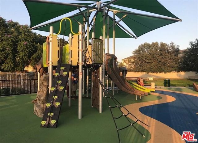 2101 Thurman Avenue, Los Angeles, CA 90016