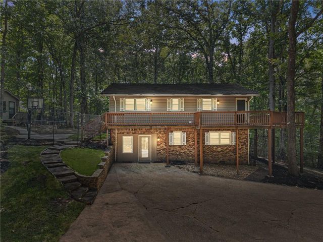 7803 Beachwood Drive, Murrayville, GA 30564