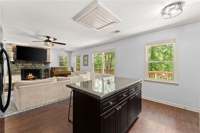 7803 Beachwood Drive, Murrayville, GA 30564