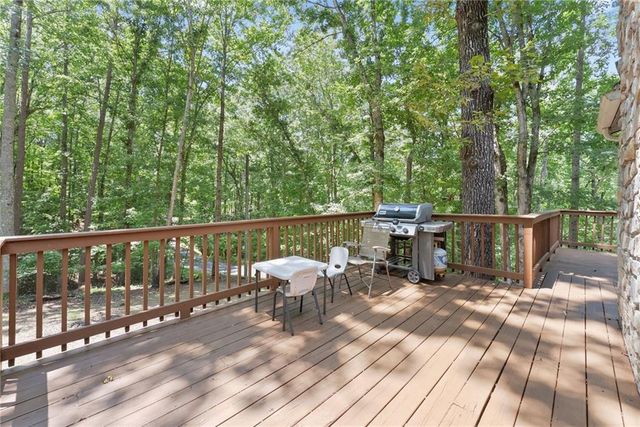 7803 Beachwood Drive, Murrayville, GA 30564