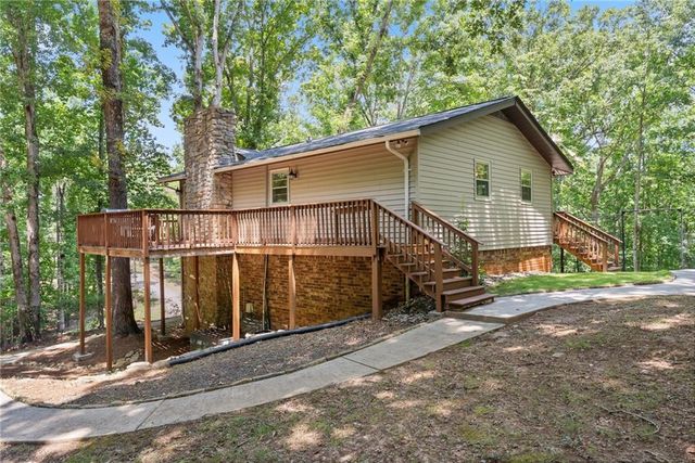 7803 Beachwood Drive, Murrayville, GA 30564