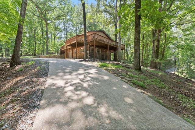 7803 Beachwood Drive, Murrayville, GA 30564