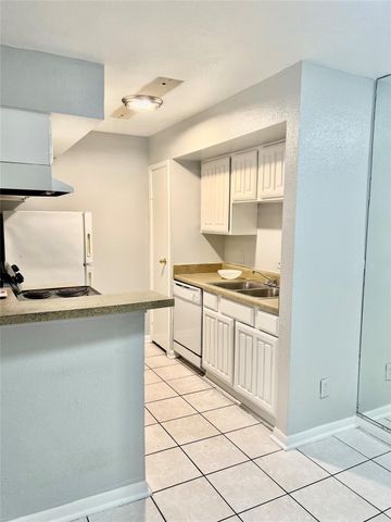 10202 Forum Park Drive 261, Houston, TX 77036