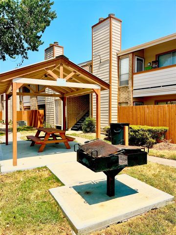 10202 Forum Park Drive 261, Houston, TX 77036