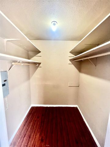 10202 Forum Park Drive 261, Houston, TX 77036