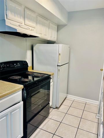 10202 Forum Park Drive 261, Houston, TX 77036