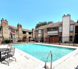 10202 Forum Park Drive 261, Houston, TX 77036