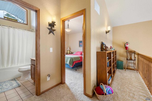 24705 TIMBER RIDGE RD, Hermosa, SD 57744