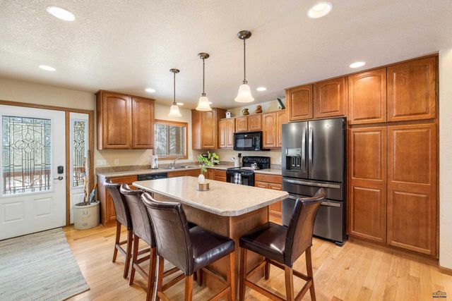 24705 TIMBER RIDGE RD, Hermosa, SD 57744