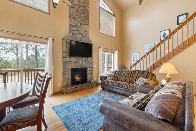 24705 TIMBER RIDGE RD, Hermosa, SD 57744