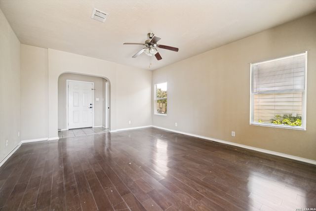 6718 Loma Secca, San Antonio, TX 78233