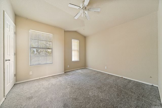 6718 Loma Secca, San Antonio, TX 78233