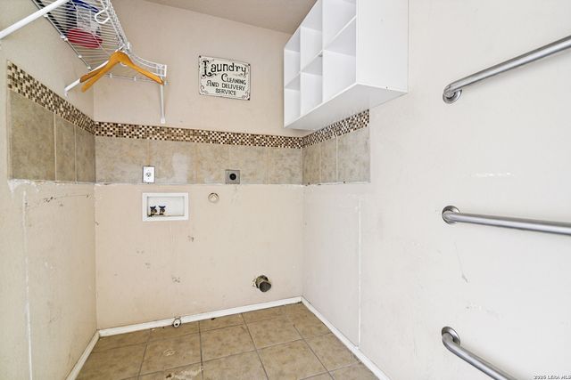 6718 Loma Secca, San Antonio, TX 78233