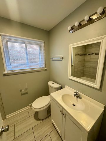 1102 W 111th Street, Chicago, IL 60643
