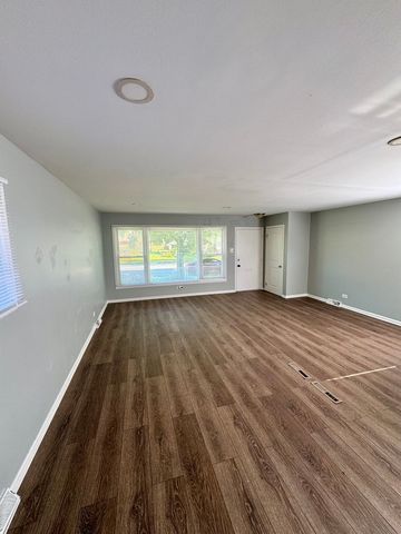 1102 W 111th Street, Chicago, IL 60643