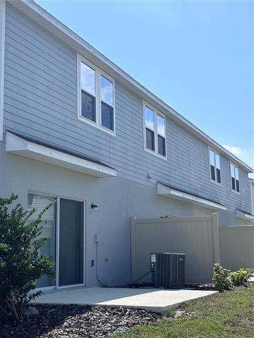 3010 CANARY AVENUE, Davenport, FL 33837