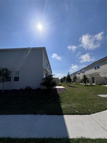 3010 CANARY AVENUE, Davenport, FL 33837