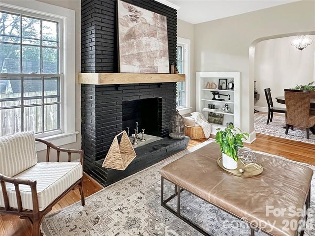 317 8th Street NW, Hickory, NC 28601