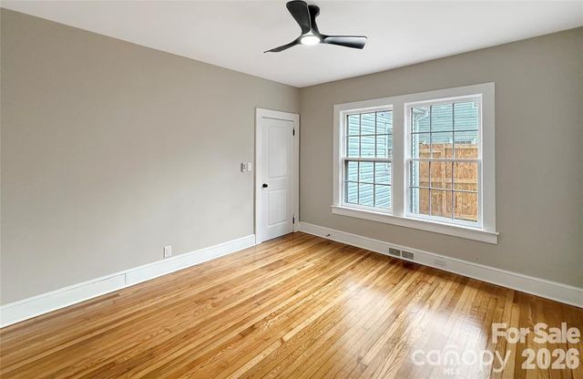 317 8th Street NW, Hickory, NC 28601