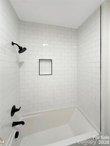 317 8th Street NW, Hickory, NC 28601