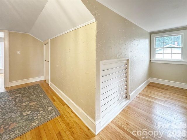 317 8th Street NW, Hickory, NC 28601