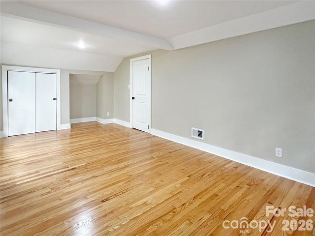 317 8th Street NW, Hickory, NC 28601