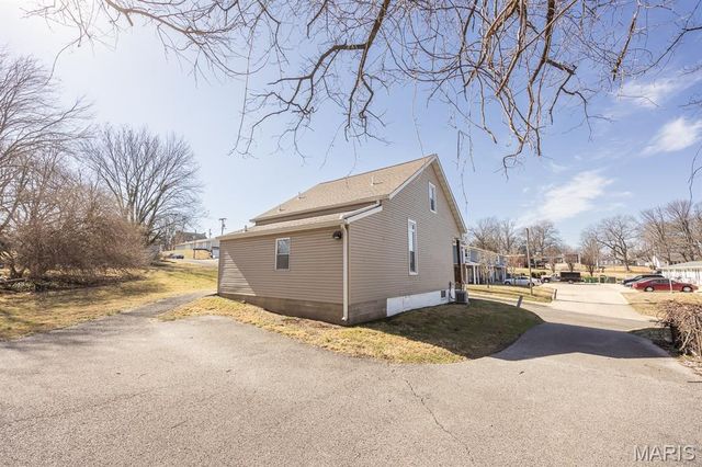 216 N Fritz Street, Lebanon, IL 62254