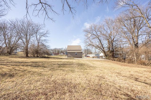 216 N Fritz Street, Lebanon, IL 62254