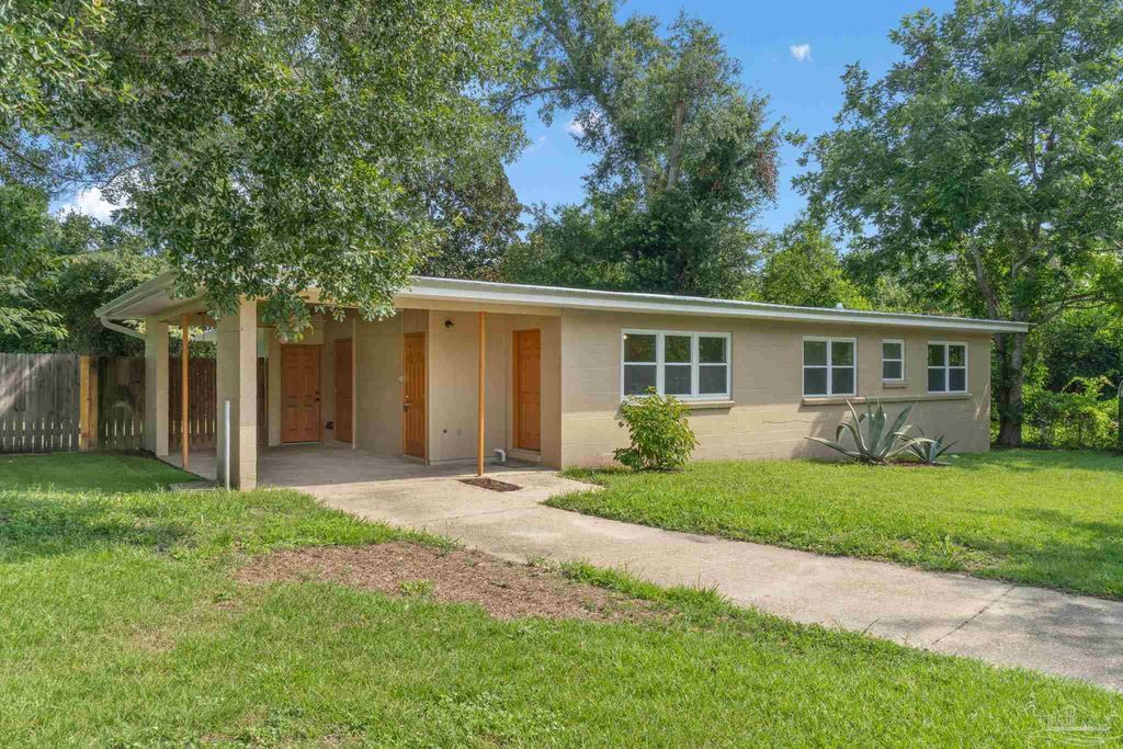 5379 Youpon St, Milton, FL 32570