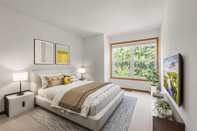 10015 Liatris Lane, Eden Prairie, MN 55347