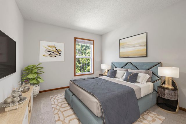 10015 Liatris Lane, Eden Prairie, MN 55347