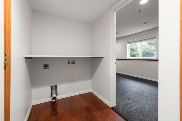 10015 Liatris Lane, Eden Prairie, MN 55347