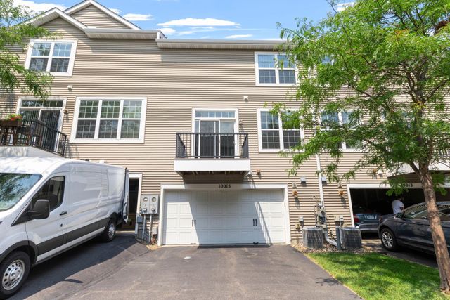 10015 Liatris Lane, Eden Prairie, MN 55347