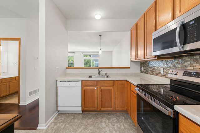 10015 Liatris Lane, Eden Prairie, MN 55347