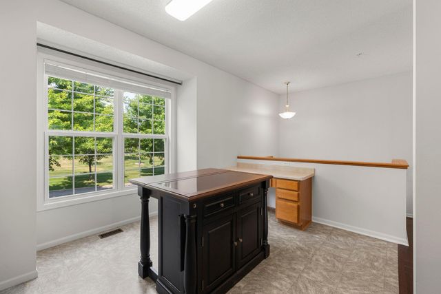 10015 Liatris Lane, Eden Prairie, MN 55347
