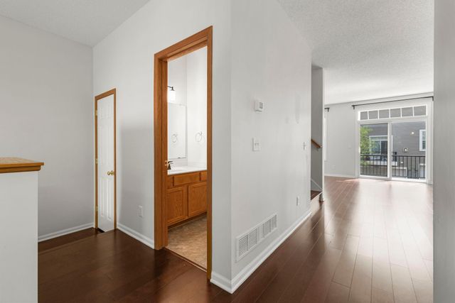 10015 Liatris Lane, Eden Prairie, MN 55347