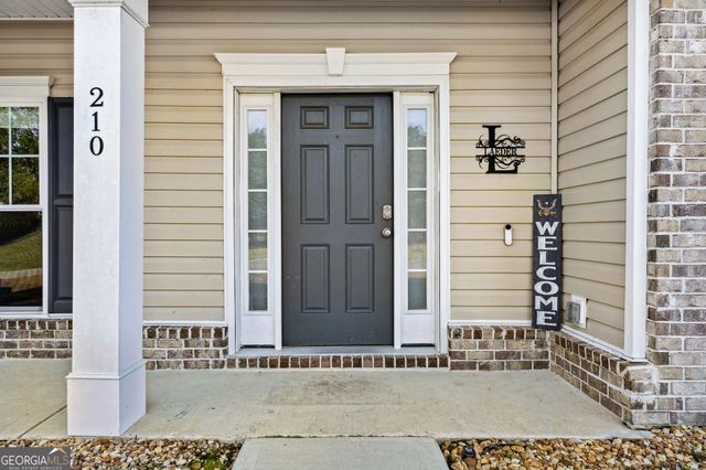 210 Bowline Lane, Kingsland, GA 31548