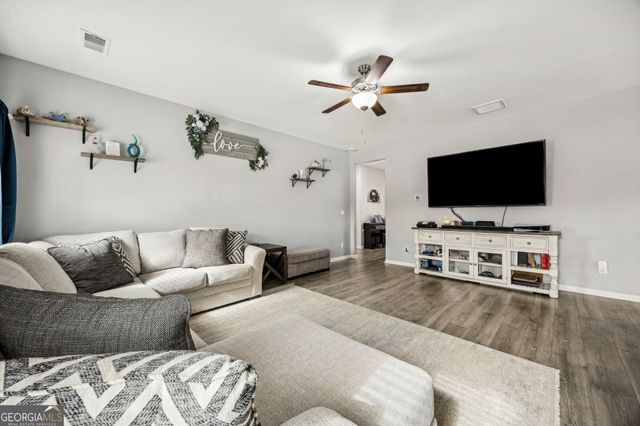 210 Bowline Lane, Kingsland, GA 31548